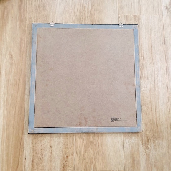 🔴 16x16” Magnetic Command Center Metal Bulletin Board Message Memo Collage Frame - Picture 4 of 5